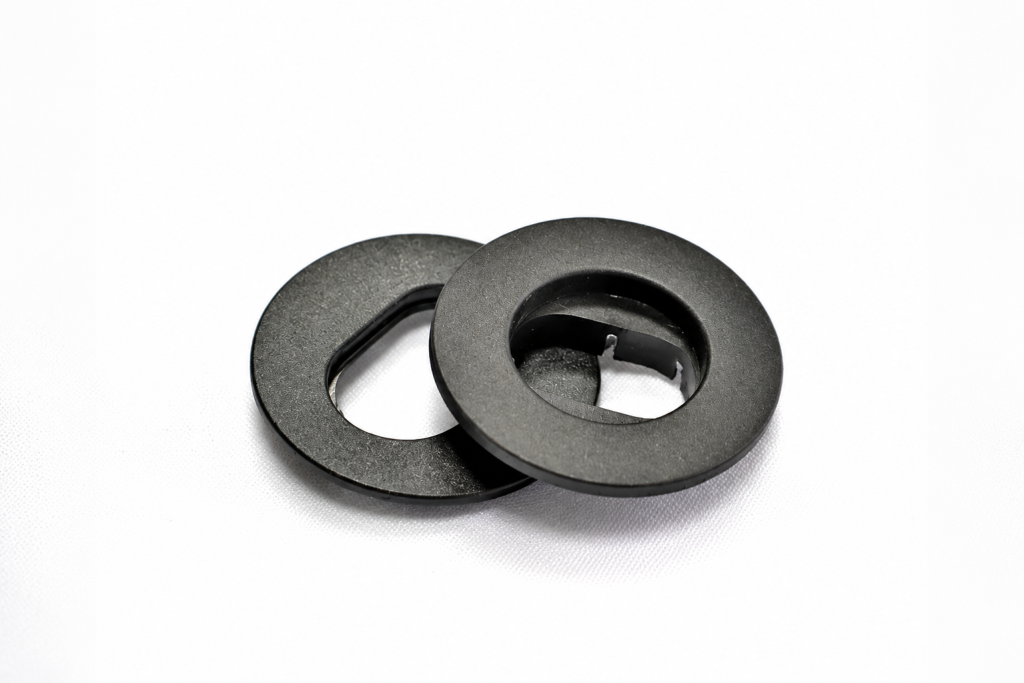 Oval Car Mat Fixation Clips for Audi, Volkswagen, Skoda | CFC01